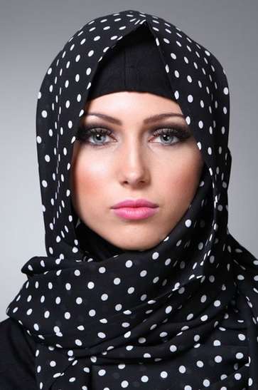Hijab Polkadot `Attack`!