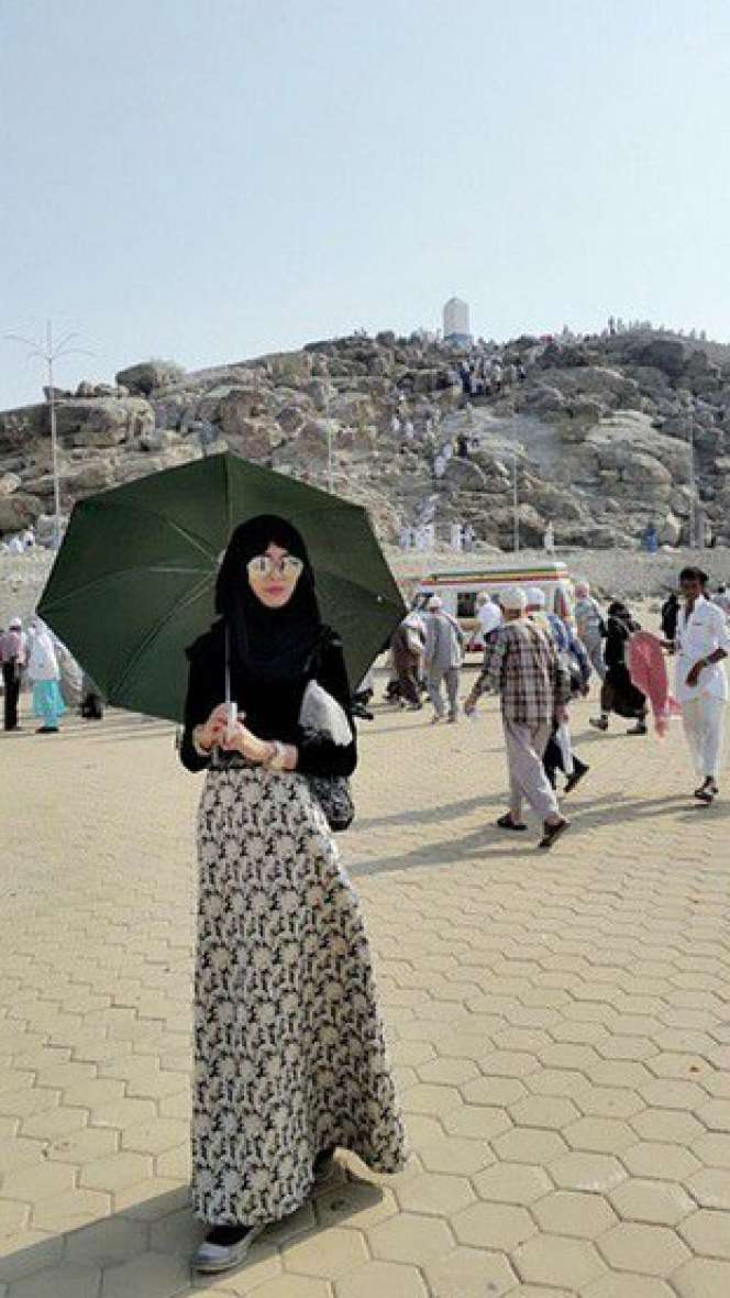 Megawati Prabowo Pose Heboh di Tanah Suci