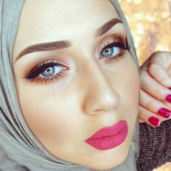 Gaya Hijab Keren Fashionista New York