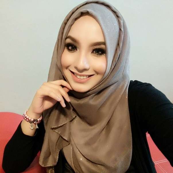 Cantiknya `Selebgram` Hijab Mya Zulkifli