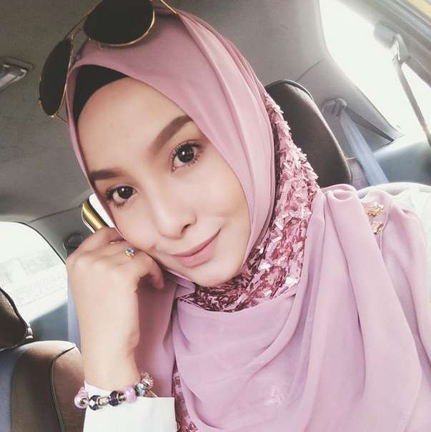 Cantiknya `Selebgram` Hijab Mya Zulkifli
