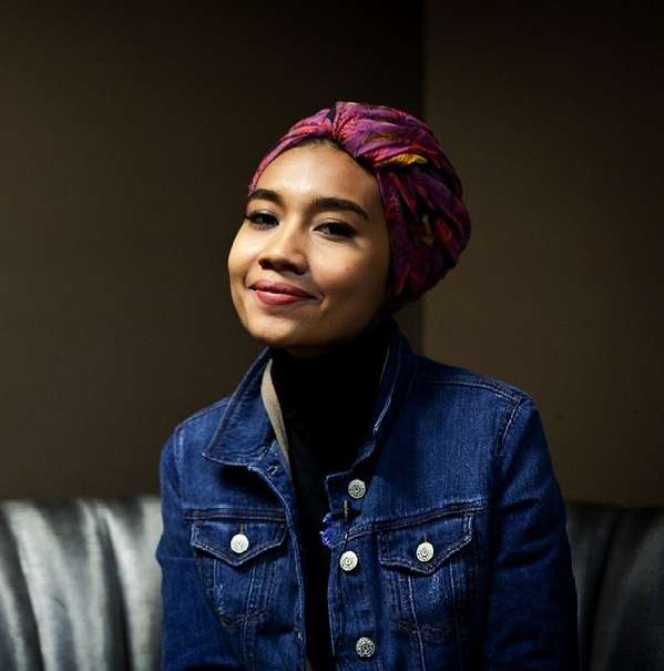 Fesyen Muslim si Popstar Yuna Zarai