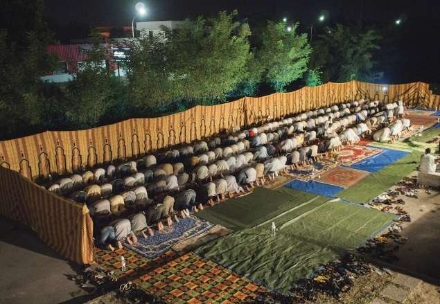 Khusyuknya Salat di `Masjid Darurat`