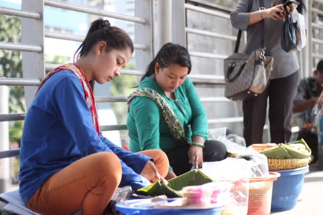 Lebih Dekat dengan Ninih, Gadis Ayu Penjual Getuk