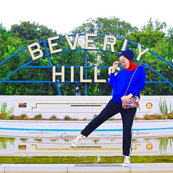 Tren Anyar, Hijab Turban `Baling-baling Bambu`