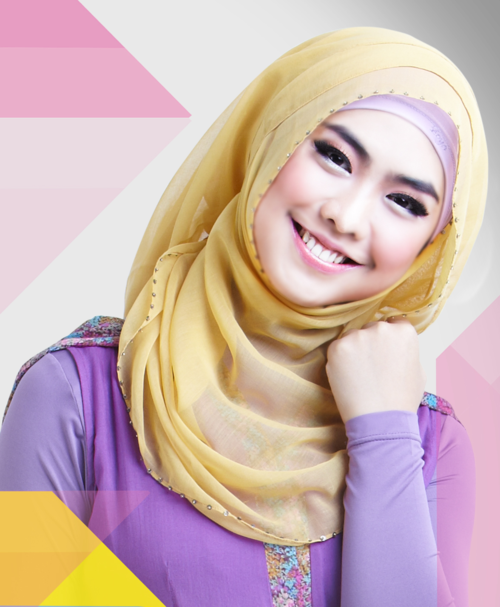 Gaya Fashion Artis Cantik Berhijab