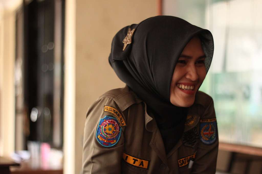 Pesona Rita Armaini, Satpol PP Ayu dari Depok