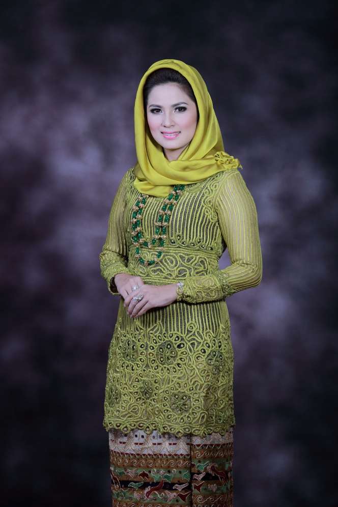 Istri Cantik Gubernur Termuda di Indonesia