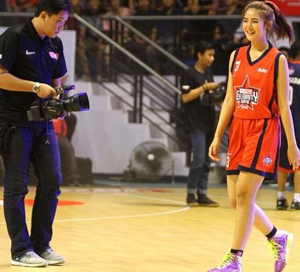 Pesona Pebasket Cantik Indonesia