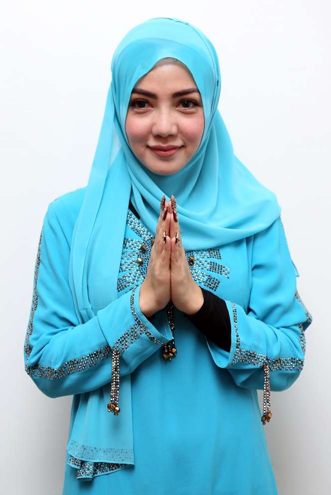 Cantiknya Bella Shofie Berhijab