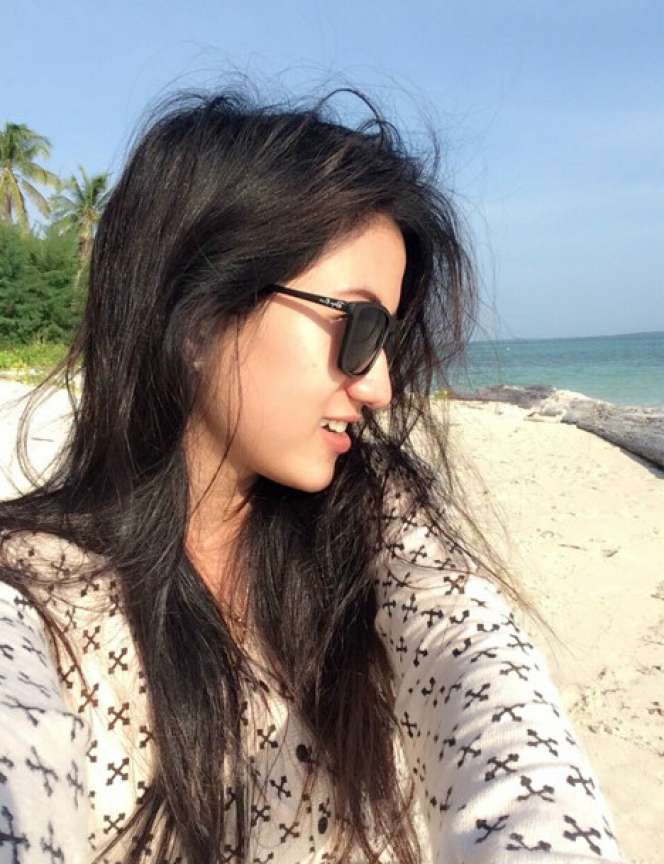 Bak Model, Sasa si Pelayan Warteg Ramai di Sosmed