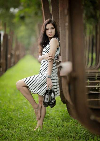 Bak Model, Sasa si Pelayan Warteg Ramai di Sosmed