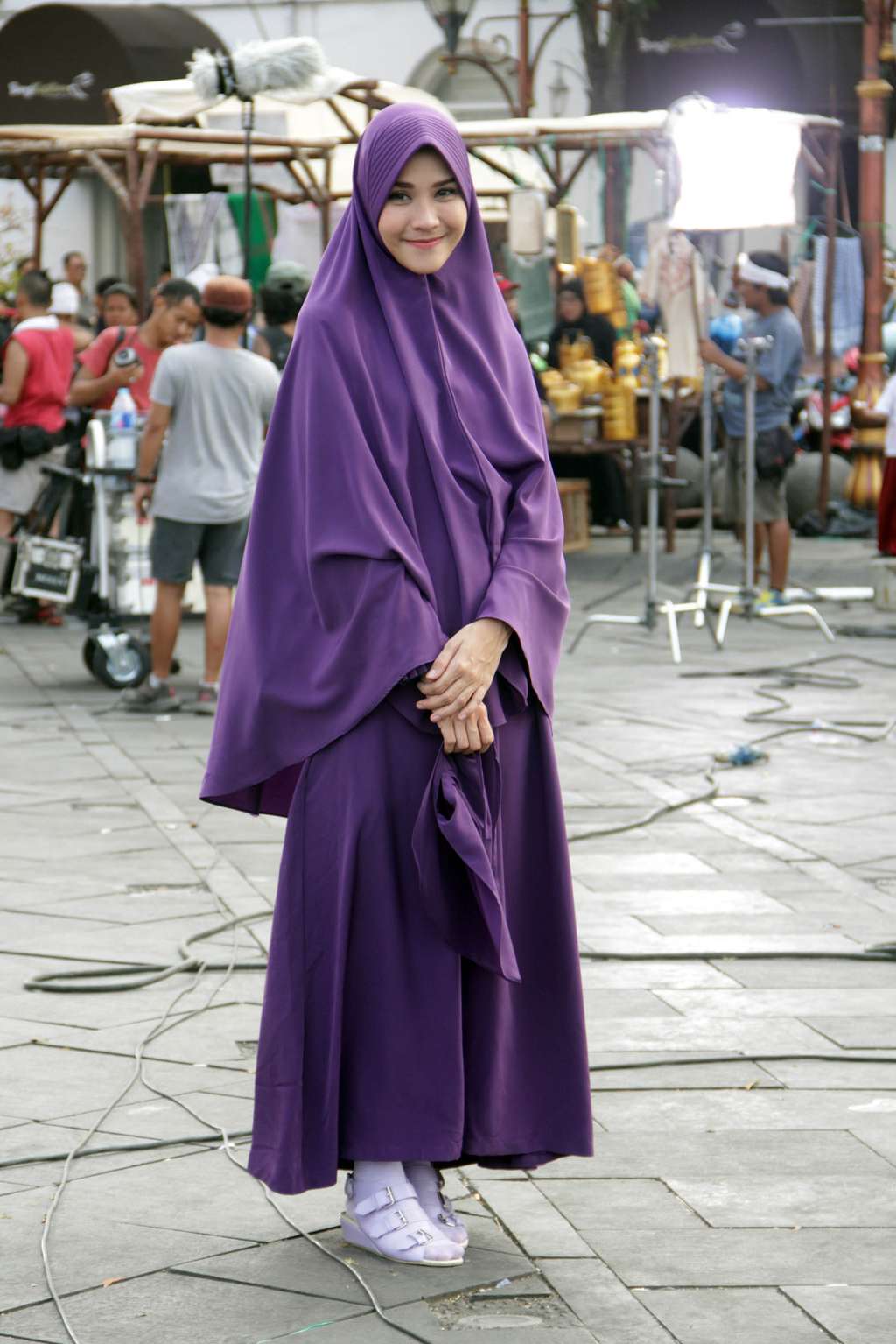 Hijab Syar`i Bikin Zaskia Mecca Makin Cantik