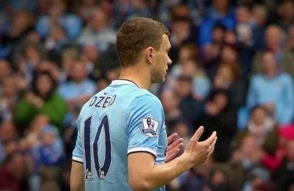 Kala Pesepakbola Muslim Dunia Bermunajat