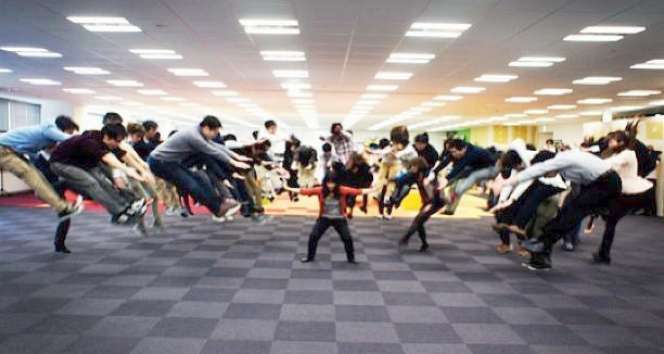 Tren Selfie Baru Makankosappo, Dragon Ball Style