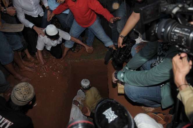 Jenazah Olga Syahputra Sebelum Dimakamkan