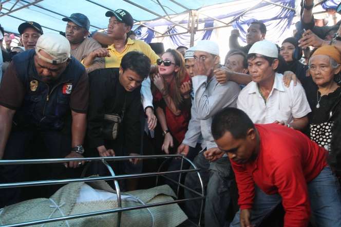 Jenazah Olga Syahputra Sebelum Dimakamkan