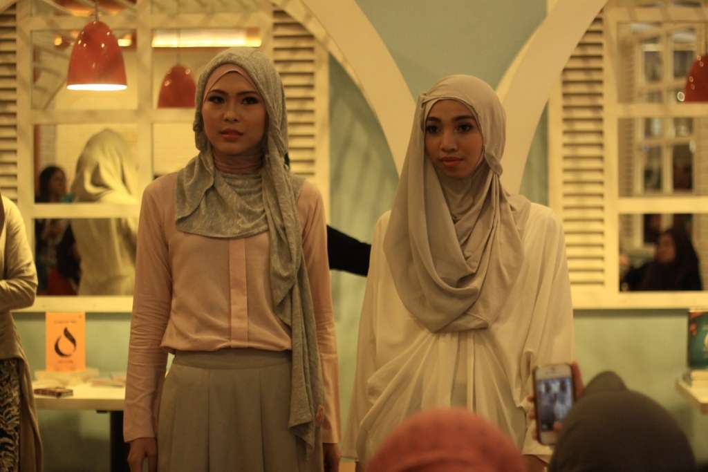 Berbagi Ilmu dan Ceria di `Cantik Bareng Dream`