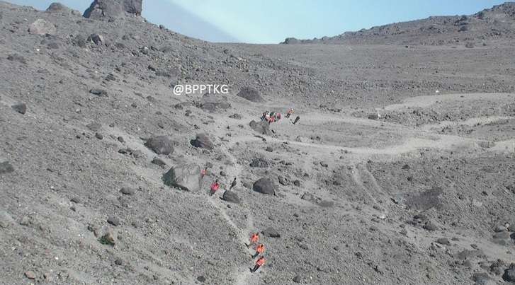 Perjuangan Tim SAR Evakuasi Jasad Eri dari Kawah Merapi