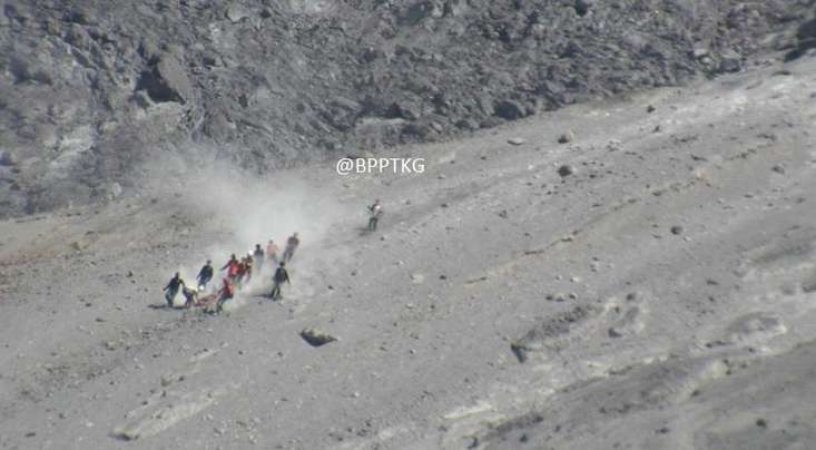 Perjuangan Tim SAR Evakuasi Jasad Eri dari Kawah Merapi