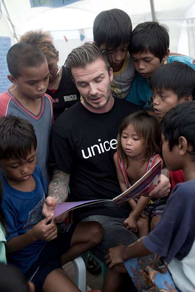 Saat Beckham Hibur Anak-anak Nepal