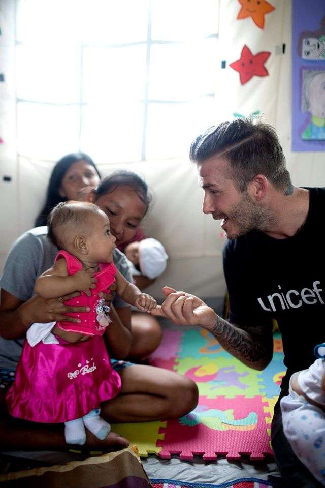 Saat Beckham Hibur Anak-anak Nepal