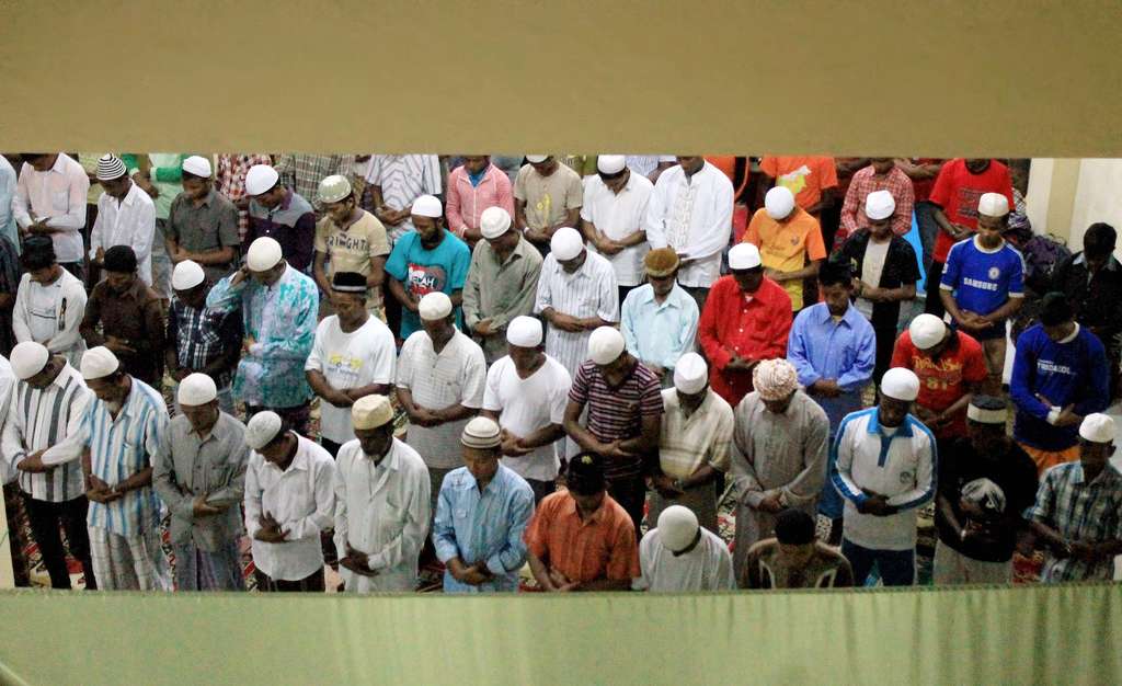 Tarawih dan Tadarus Rohingya