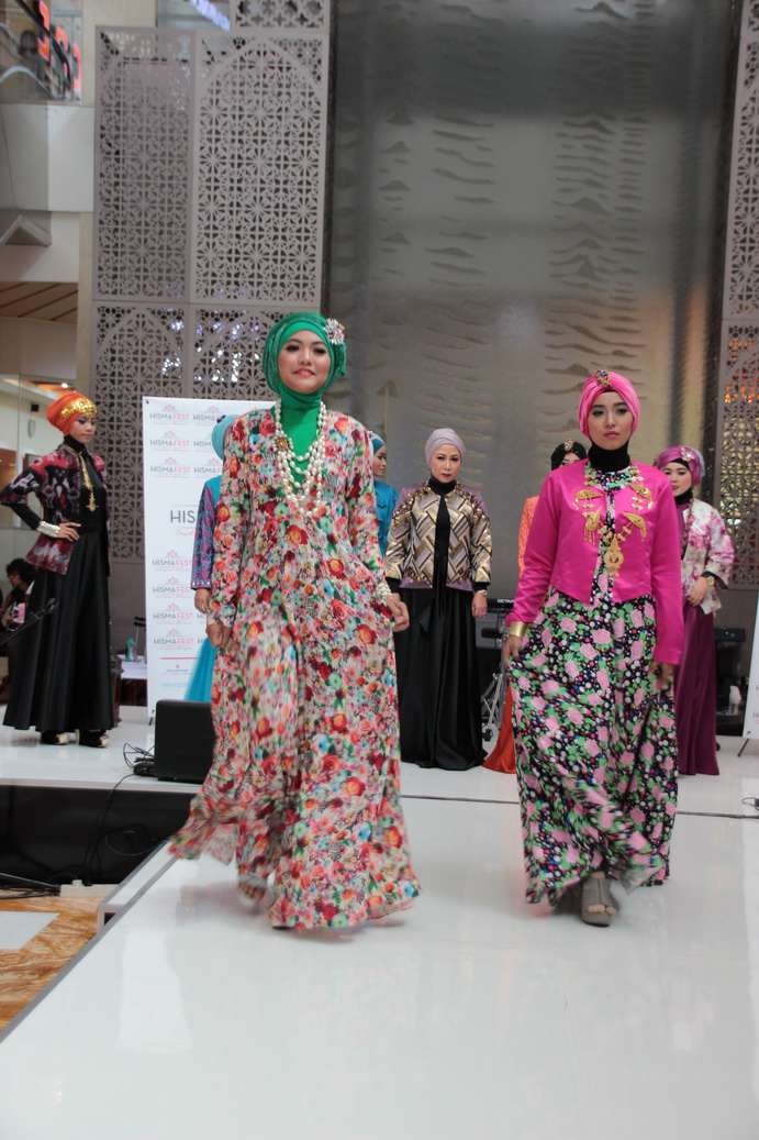 Saat Hijaber-hijaber Cantik Unjuk Gigi di `Hisma Fest`
