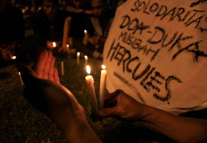 Salat Ghaib untuk Korban Hercules TNI AU