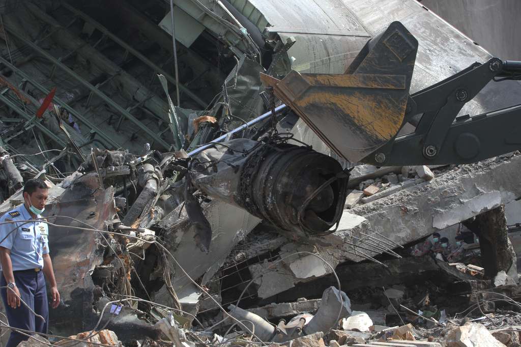 Evakuasi Pesawat Hercules TNI AU, 141 Orang Tewas