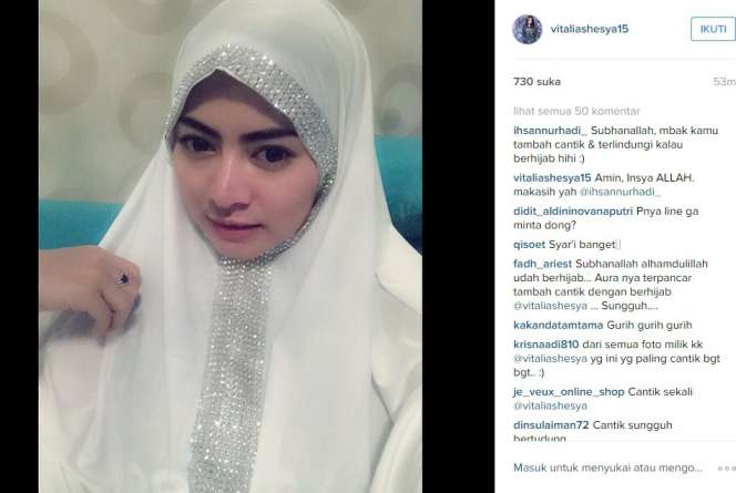 Vitalia Shesya Cantik Berhijab