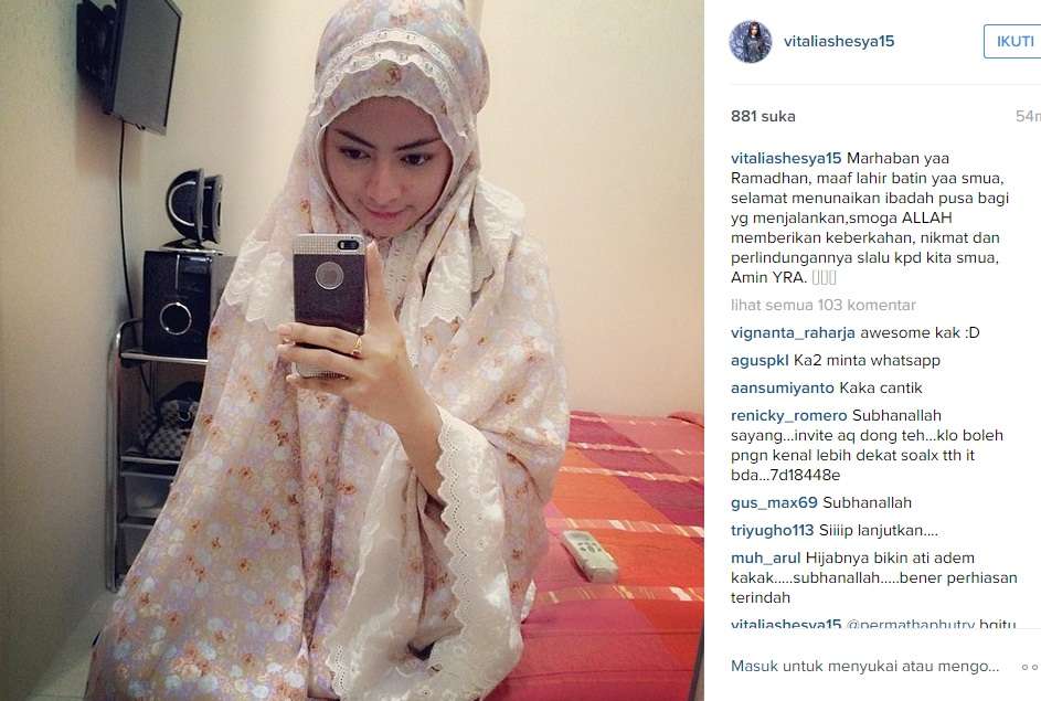 Vitalia Shesya Cantik Berhijab