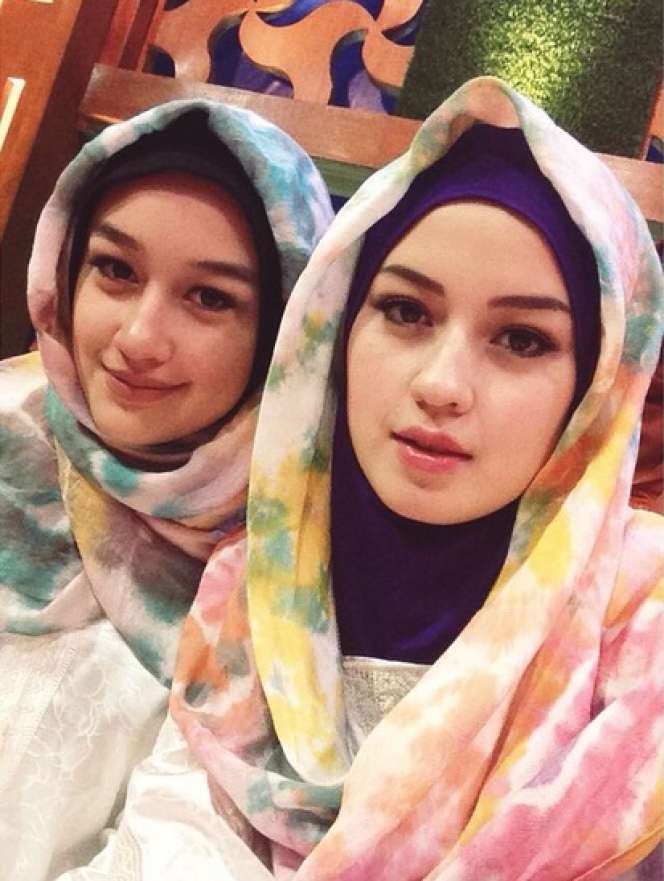 Cantiknya Kimberly Rider Berhijab