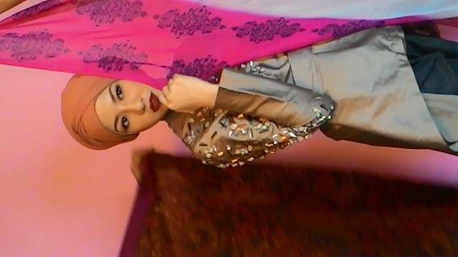 Gaya Trio Seleb Cantik yang Memutuskan Berhijab