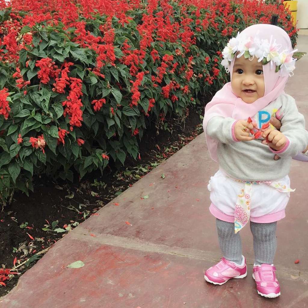 Kia, Selebgram Cilik Bikin Gemas Netizen