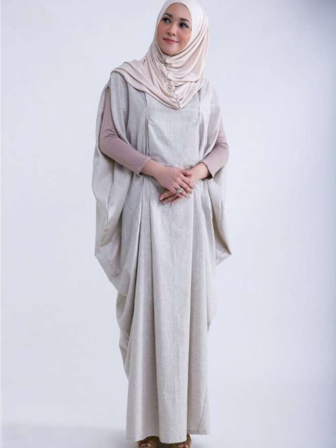 Cantik Elegan, Koleksi Hijab Maia Estianti