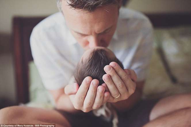 Potret Kebahagiaan Bayi Cantik Down Syndrome