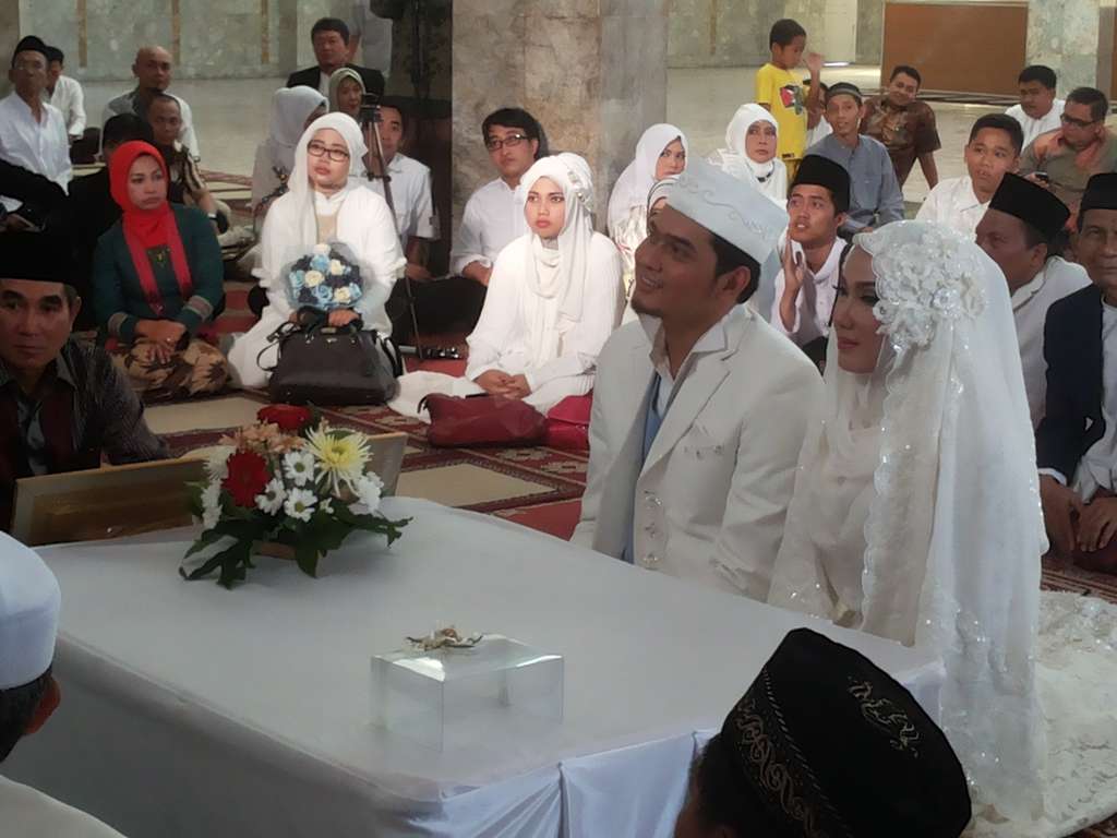 Romantisme Pernikahan Artis `Ketika Cinta Bertasbih`