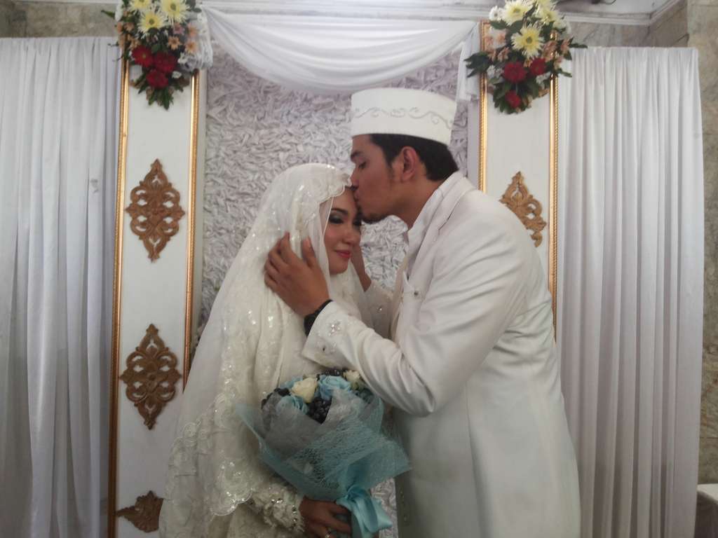 Romantisme Pernikahan Artis `Ketika Cinta Bertasbih`