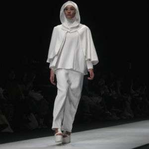Karya 14 Desainer Hijab di Panggung JFW