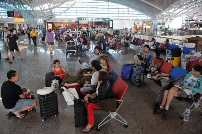 Penumpang `Terdampar` di Bandara Ngurah Rai