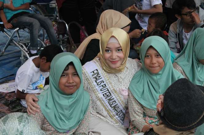 Charity Seru Bareng Dik Doank dan Yayasan Hijab Indonesia