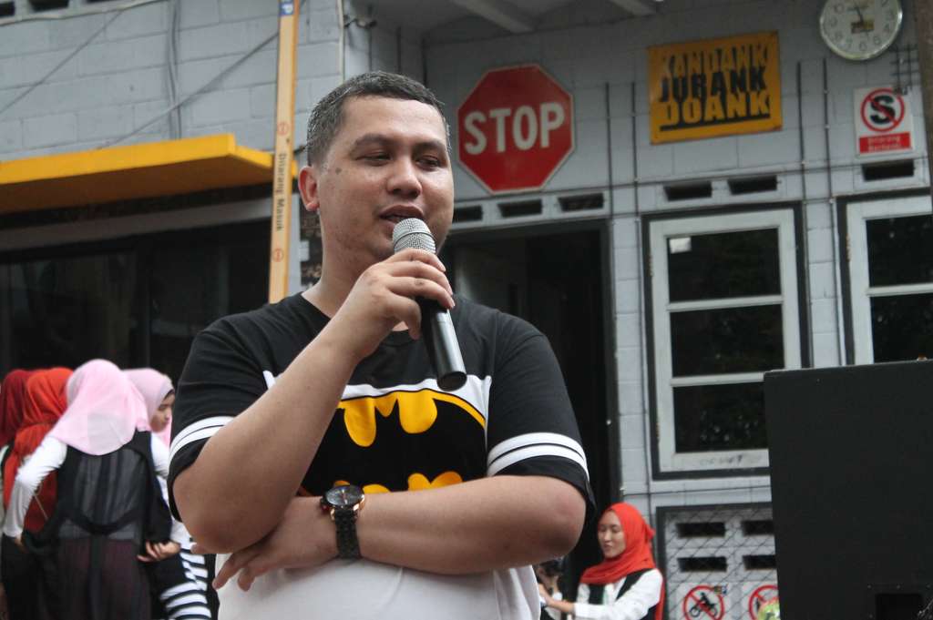 Charity Seru Bareng Dik Doank dan Yayasan Hijab Indonesia