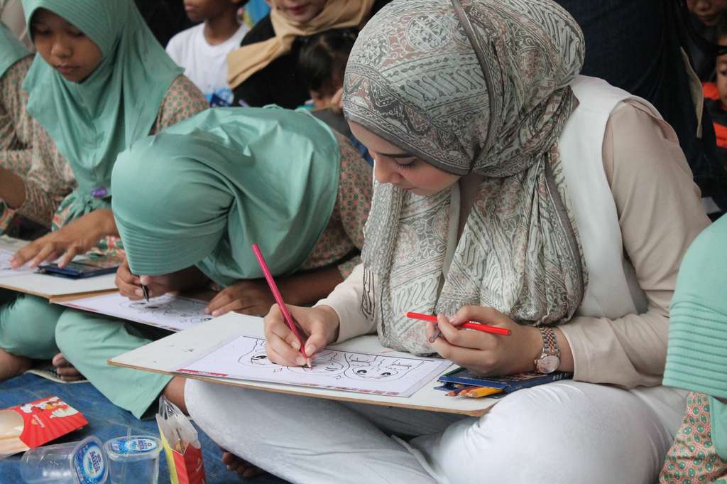 Charity Seru Bareng Dik Doank dan Yayasan Hijab Indonesia