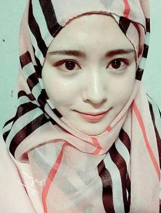 Ayana Gadis Korea Cantik Memilih Islam Dan Putuskan Berhijab
