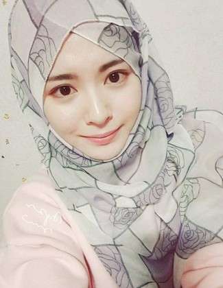 Ayana Gadis Korea Cantik Memilih Islam Dan Putuskan Berhijab