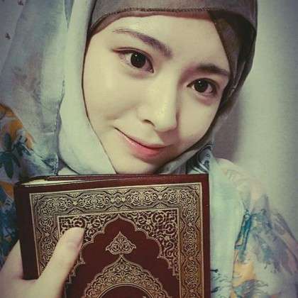 Ayana Gadis Korea Cantik Memilih Islam Dan Putuskan Berhijab