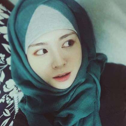Ayana Gadis Korea Cantik Memilih Islam Dan Putuskan Berhijab