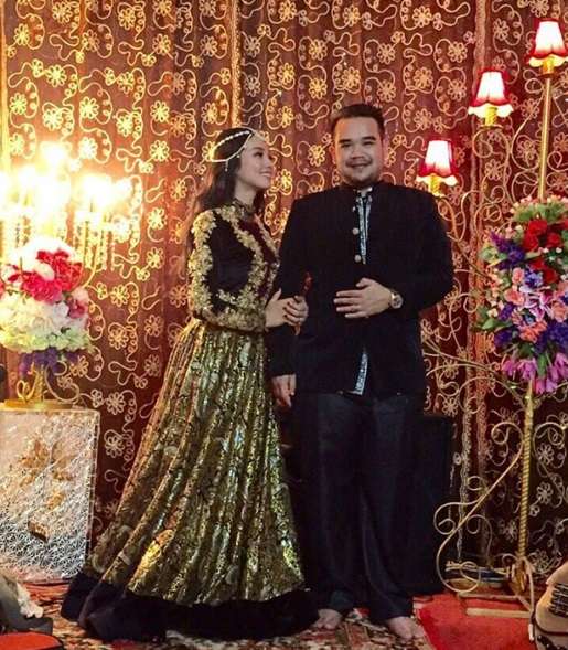 Busana Nikah Mewah Tya `Preman Pensiun`, Mantu Siti Nurhaliza