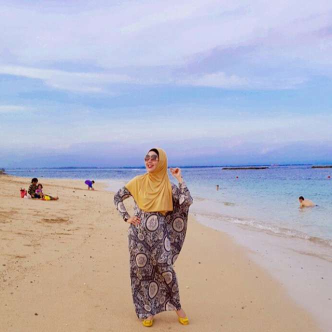 Cantiknya Rima Idris dengan Busana Syar`i